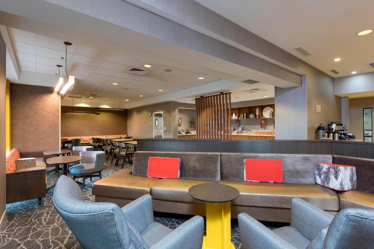 Springhill Suites Grand Rapids North Walker Eksteriør bilde