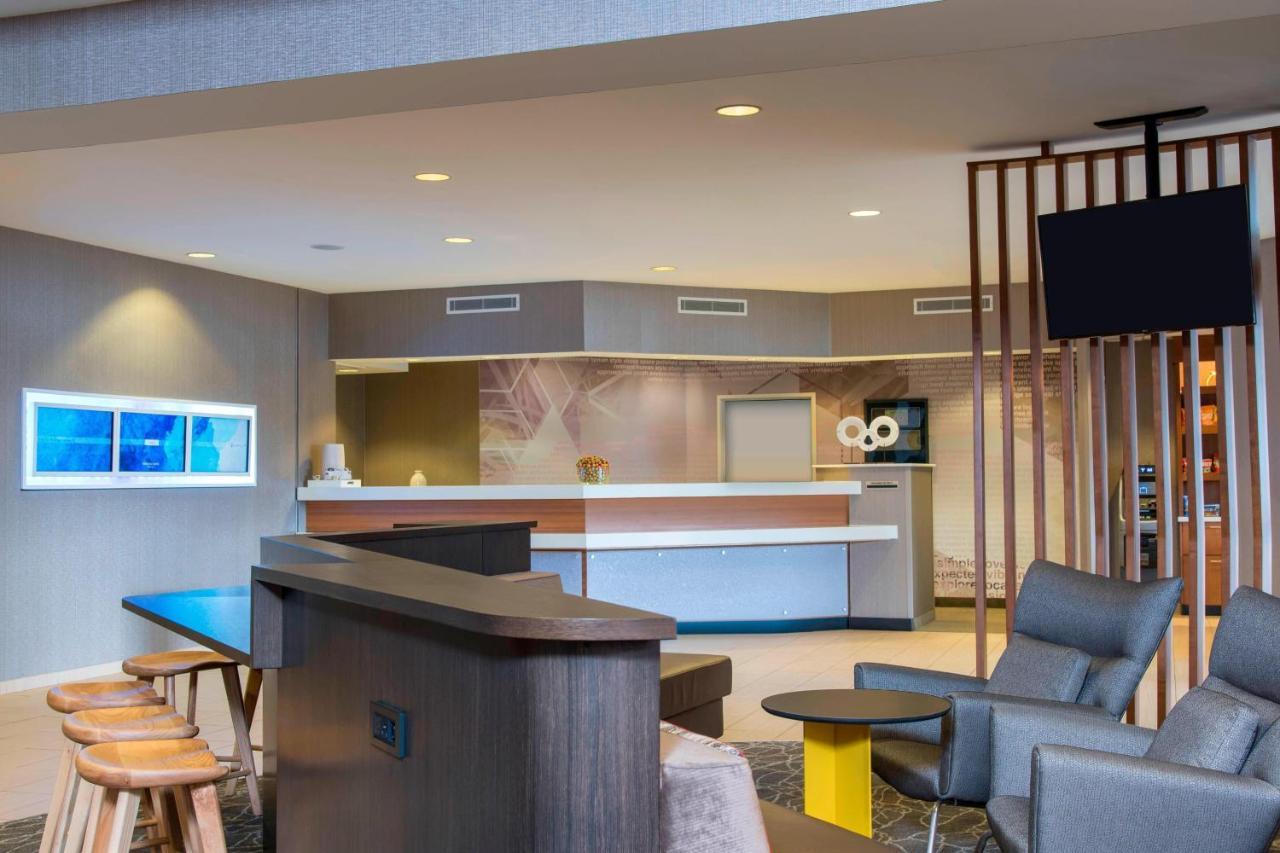 Springhill Suites Grand Rapids North Walker Eksteriør bilde