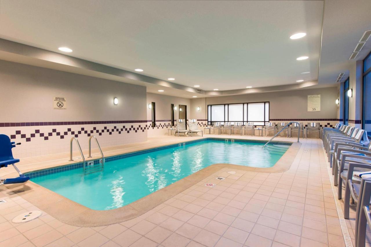 Springhill Suites Grand Rapids North Walker Eksteriør bilde