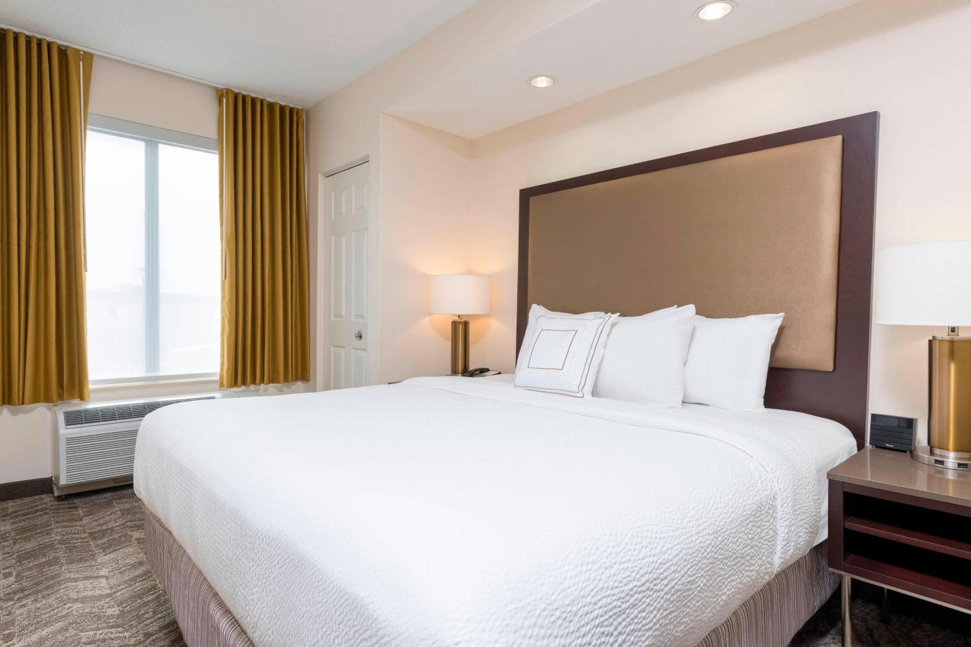 Springhill Suites Grand Rapids North Walker Eksteriør bilde
